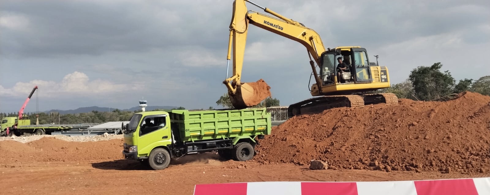 Exsa pc 195 komatsu